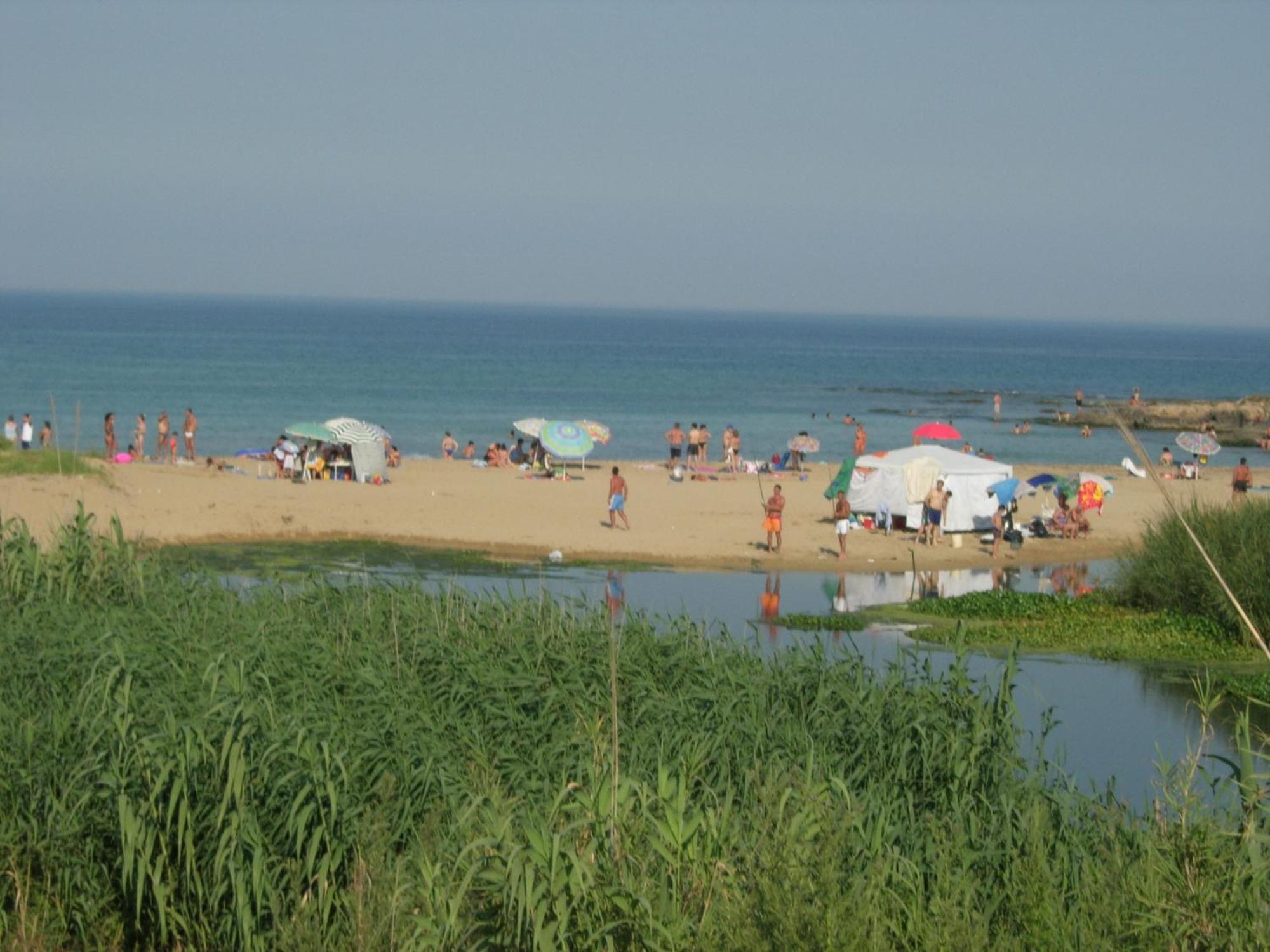Villa Luna A Pochi Passi Dalla Spiaggia アヴォラ エクステリア 写真