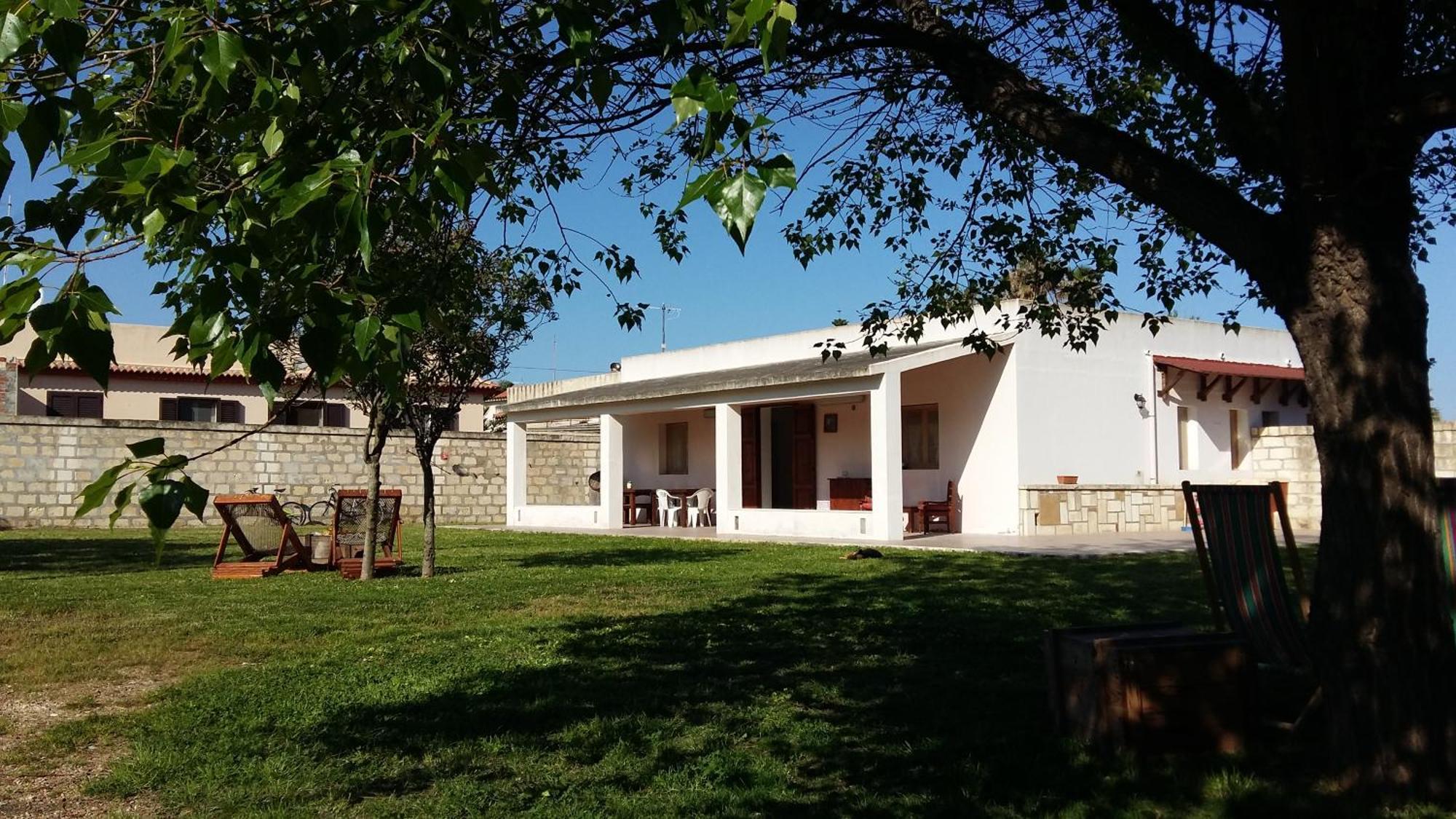 Villa Luna A Pochi Passi Dalla Spiaggia アヴォラ エクステリア 写真