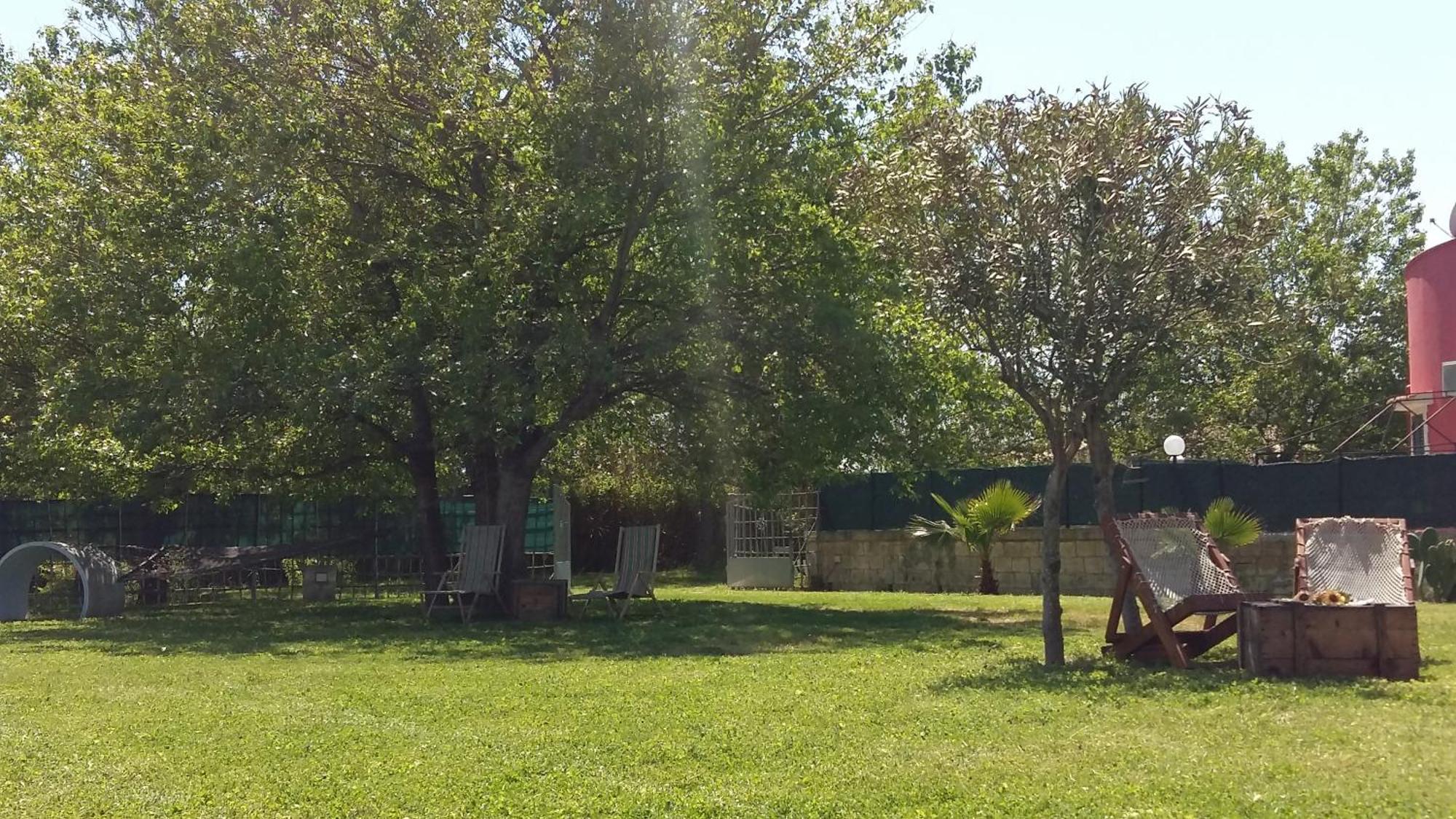 Villa Luna A Pochi Passi Dalla Spiaggia アヴォラ エクステリア 写真