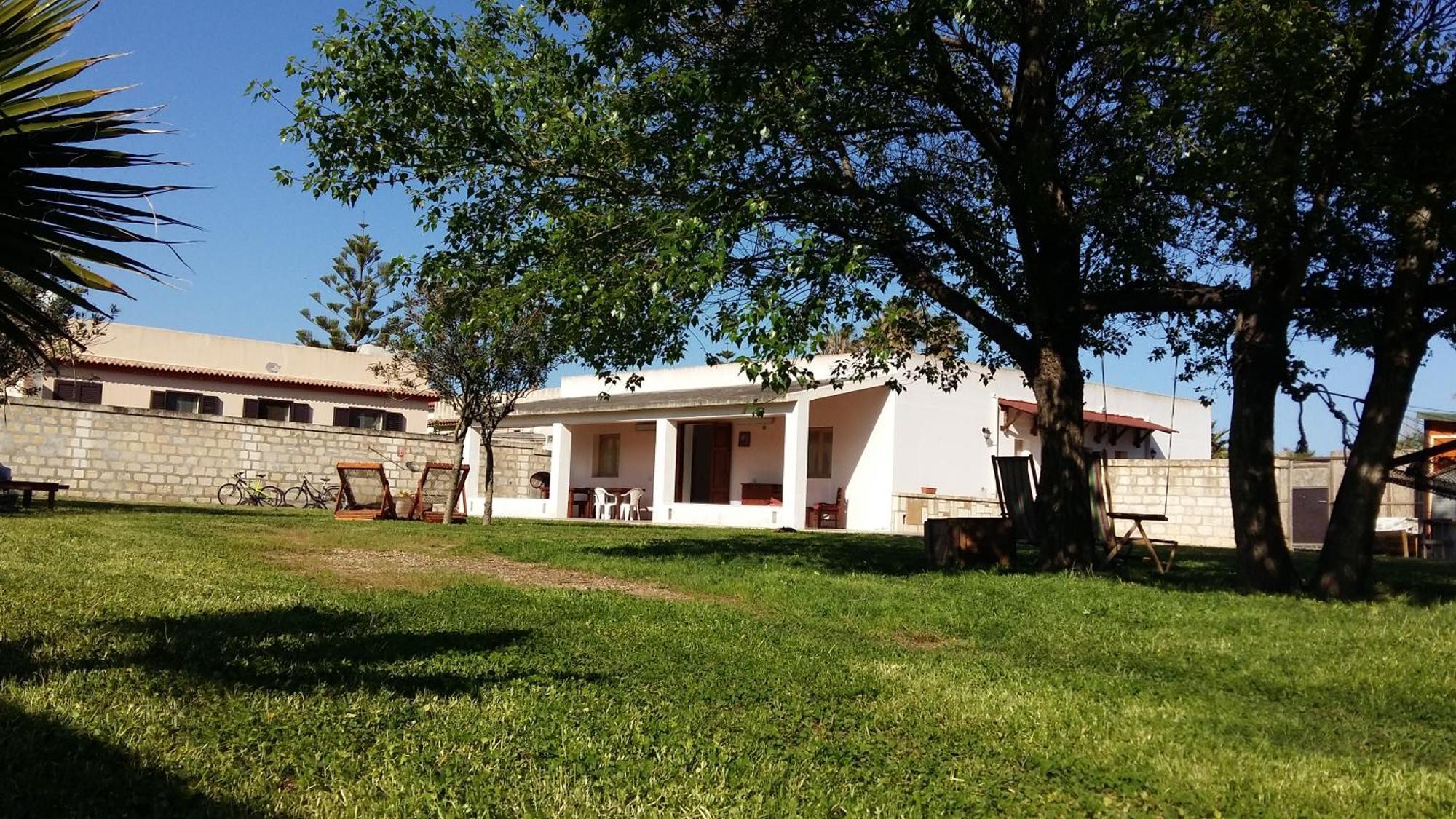 Villa Luna A Pochi Passi Dalla Spiaggia アヴォラ エクステリア 写真